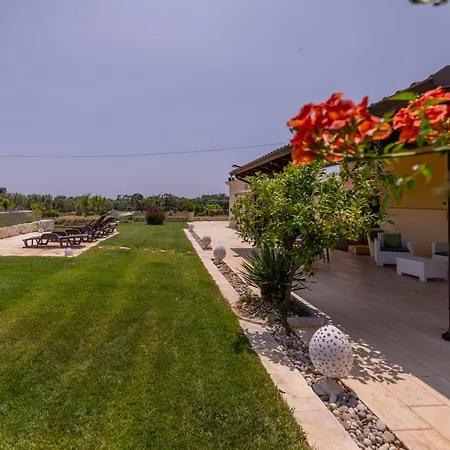 Trullo Nonna Pina Villa