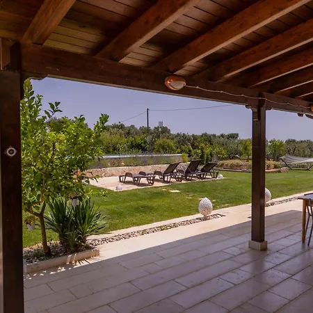 Trullo Nonna Pina Villa