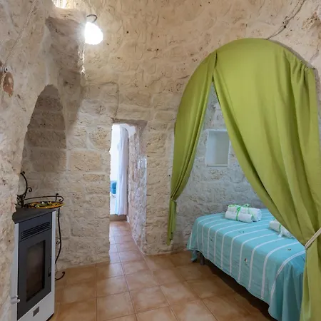 Trullo Nonna Pina * San Michele Salentino